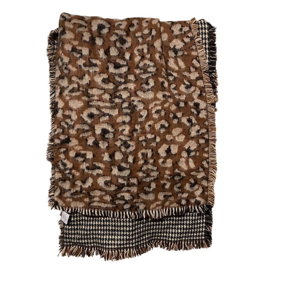 Tahari Reversible Leopard Houndstooth Fringe Wrap Scarf Brown Black White